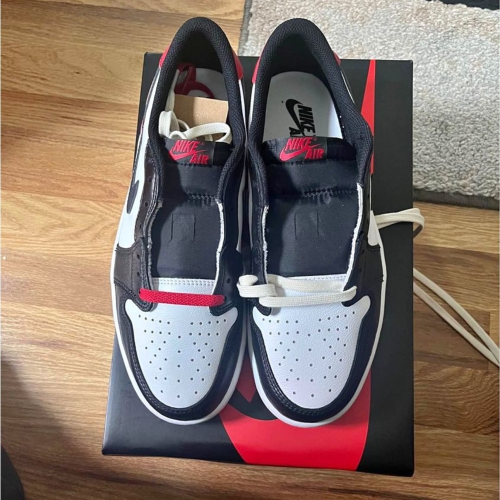 NEW Air Jordan 1 Retro Low Chicago
